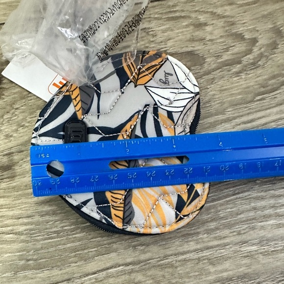 💛Lily White Leaf Print Pouch💛 - Picture 3 of 12